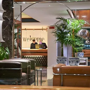 4* Ξενοδοχείο Plaza